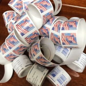 1000 pcs of 2022 U.S. Forever Flag stamps USPS ONLY HAVE A FEW LEFT.
